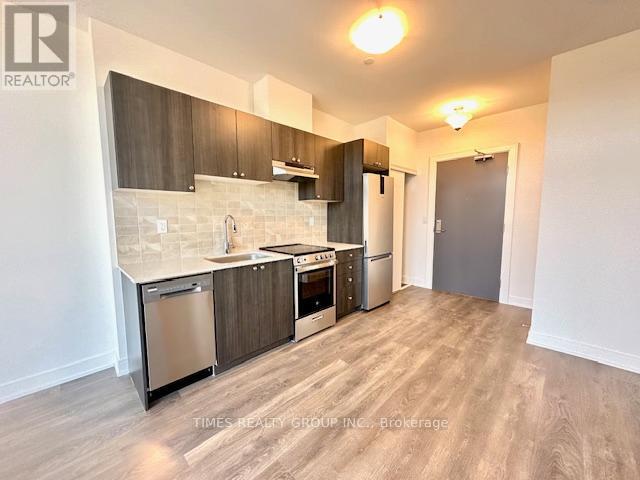 Photo du bâtiment - 715 Davis Dr