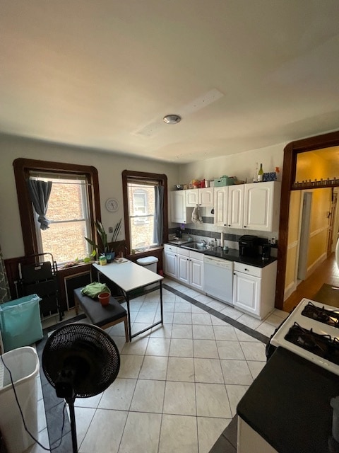 Primary Photo - 4 Litchfield St