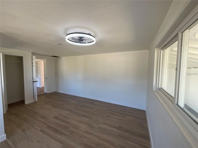 Building Photo - 117 Deen Blvd