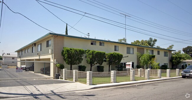 Building Photo - Edgewoood Apts