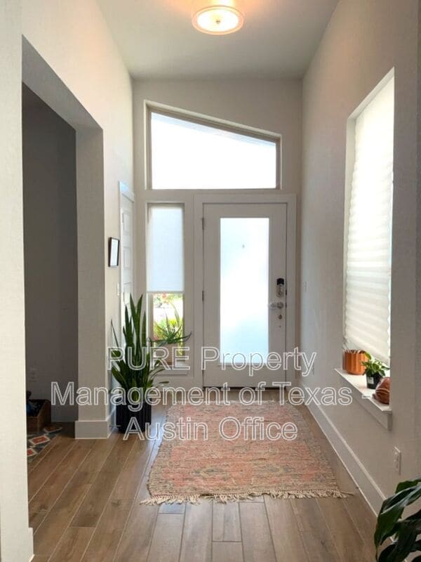 Foto del edificio - 8600 Cumbrae Ln