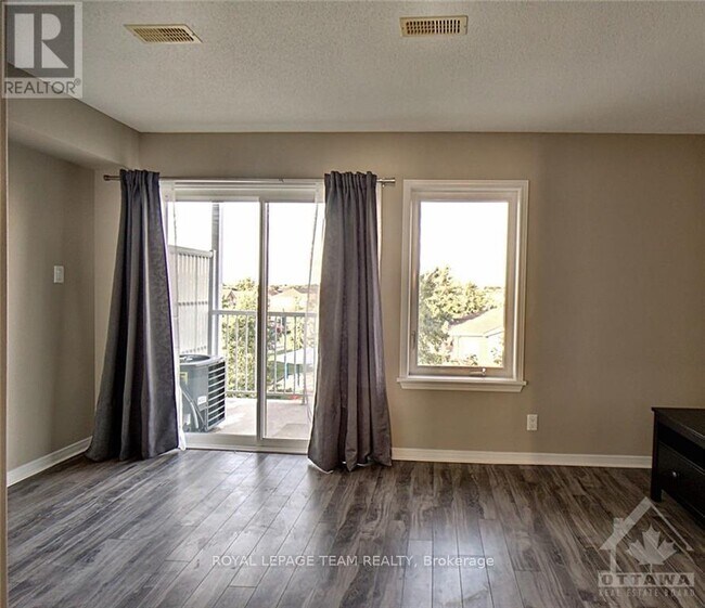 Building Photo - 109 Keltie Private