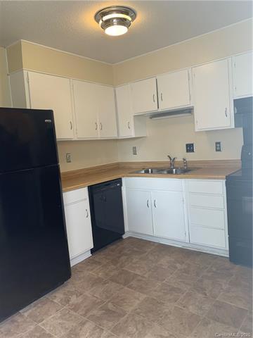 Foto del edificio - 7907 Oak Meadow Ct