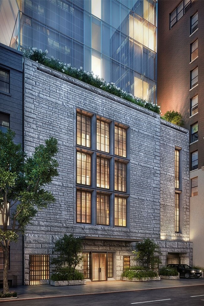 Building Photo - 45 E 22nd St