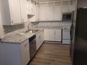 Building Photo - 718 N 18th St