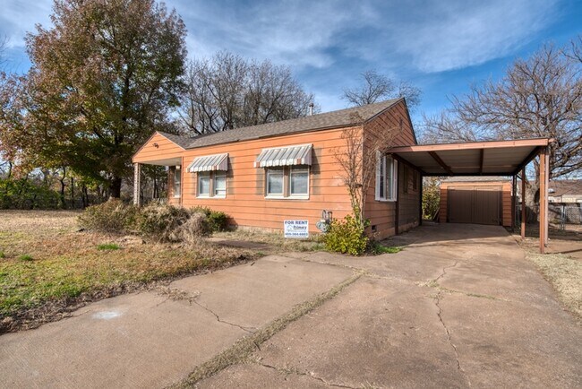 Foto del edificio - 2469 NW 36th Terrace