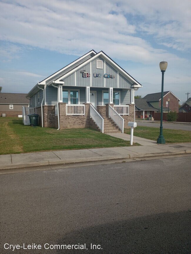 Building Photo - 3 br, 2 bath House - 3501 Highland Ave
