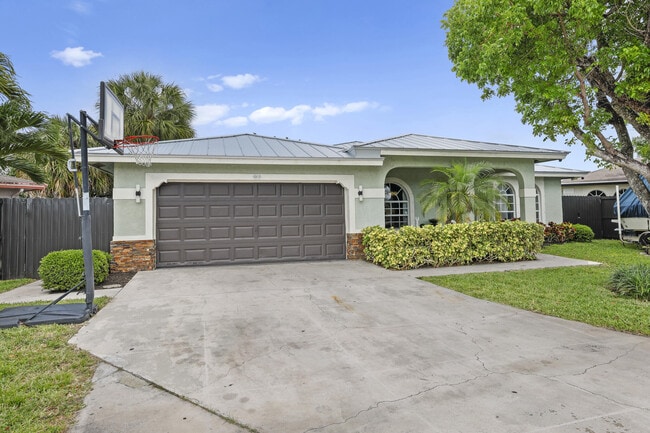 Foto del edificio - 401 NW 16th Pl