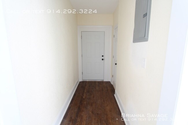 Building Photo - 115 Grandview Ave