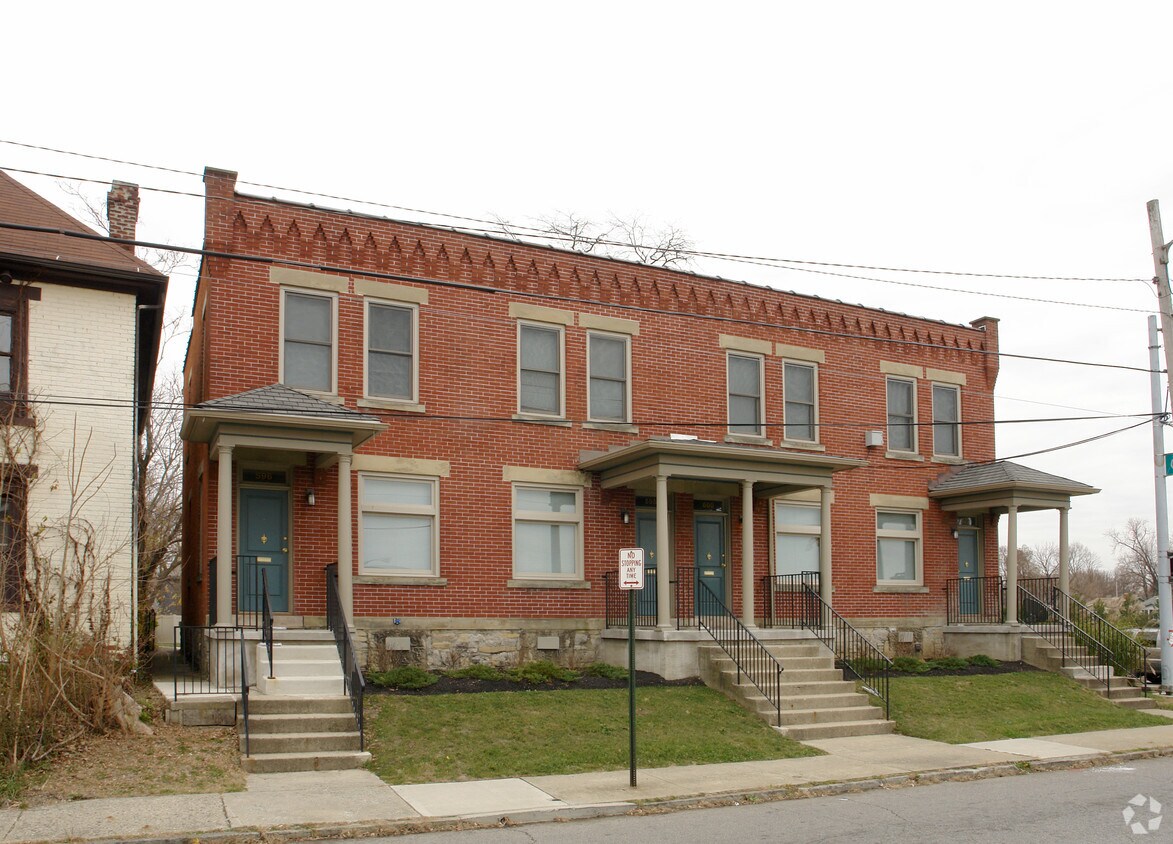 Building Photo - 596-602 Miller Ave