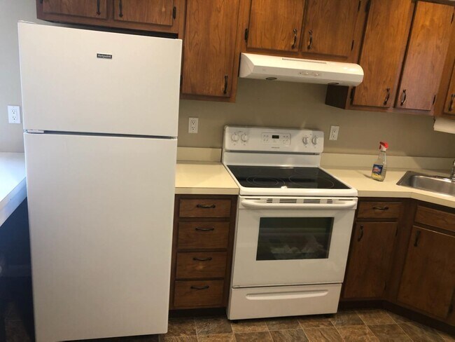 Foto del edificio - 60 Wolfpit Ave