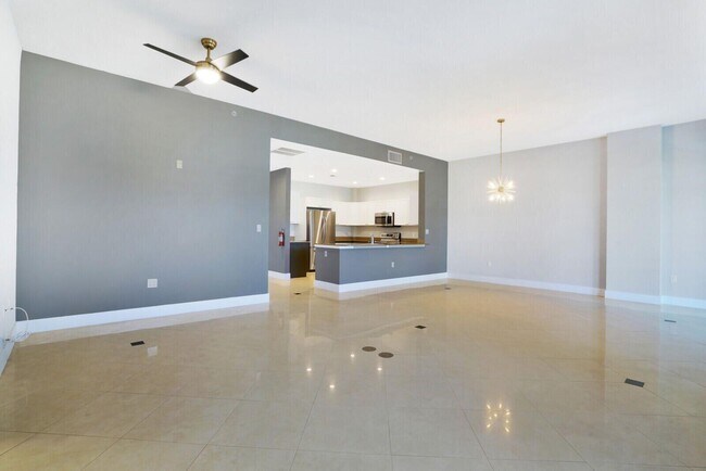 Building Photo - 3940 N Flagler Dr