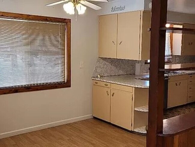 Foto del edificio - 2005 Umatilla - Short term lease Charming ...