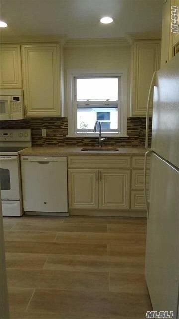 Foto del edificio - 15-80-80 208th St