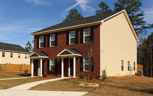 Building Photo - Brookwood Landing - Berkmans