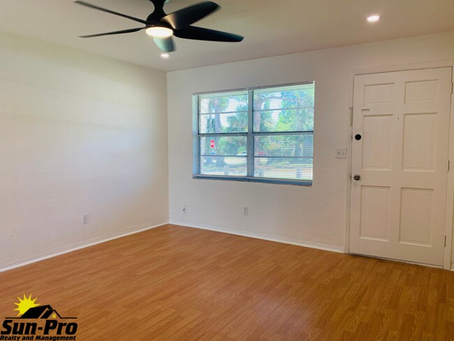 Building Photo - 5112 Taylor Ave