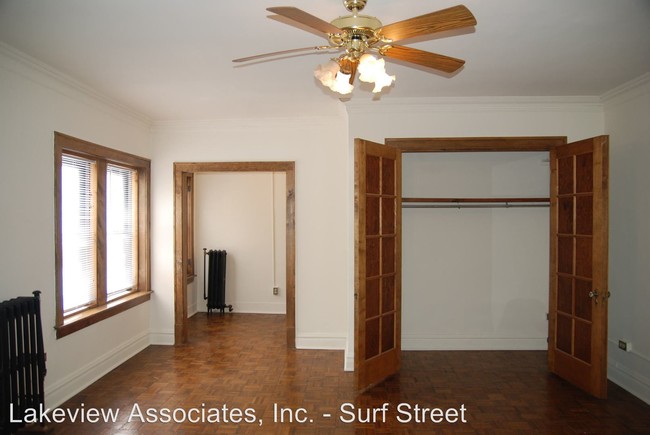 Building Photo - 553 W Oakdale Ave