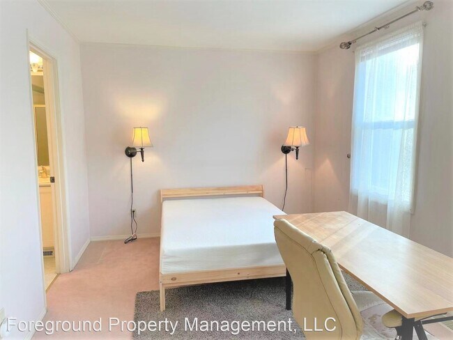 Building Photo - 2 br, 3 bath House - 3826 25th Ave W Unit #3C