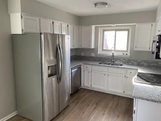 Building Photo - 6615 Hamilton St – 2 Bed/1 Bath in Benson | Updated Throughout, Carport & Garage, Big Backyard