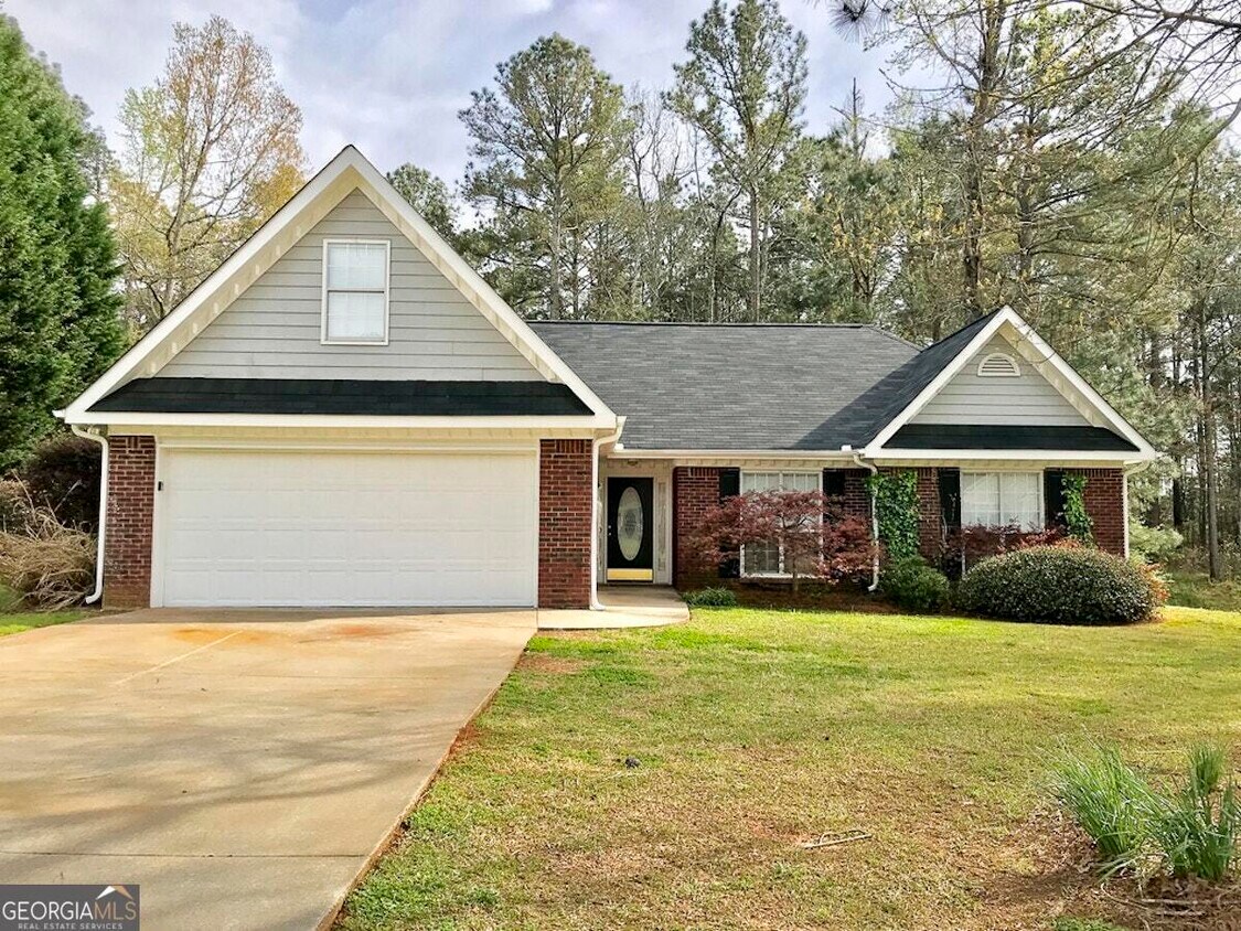 Primary Photo - 165 Cambridge Way