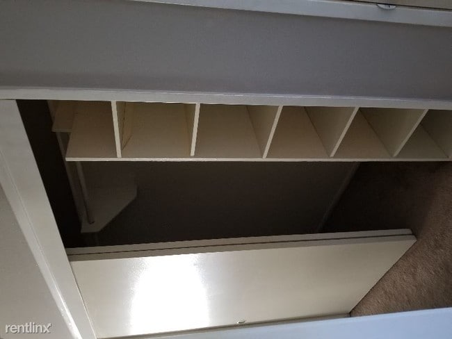 Building Photo - 11303 Miranda St