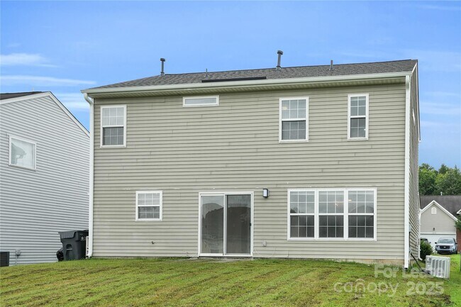 Foto del edificio - 12915 Deaton Hill Dr