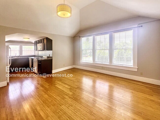 Foto del edificio - 801 Willow St