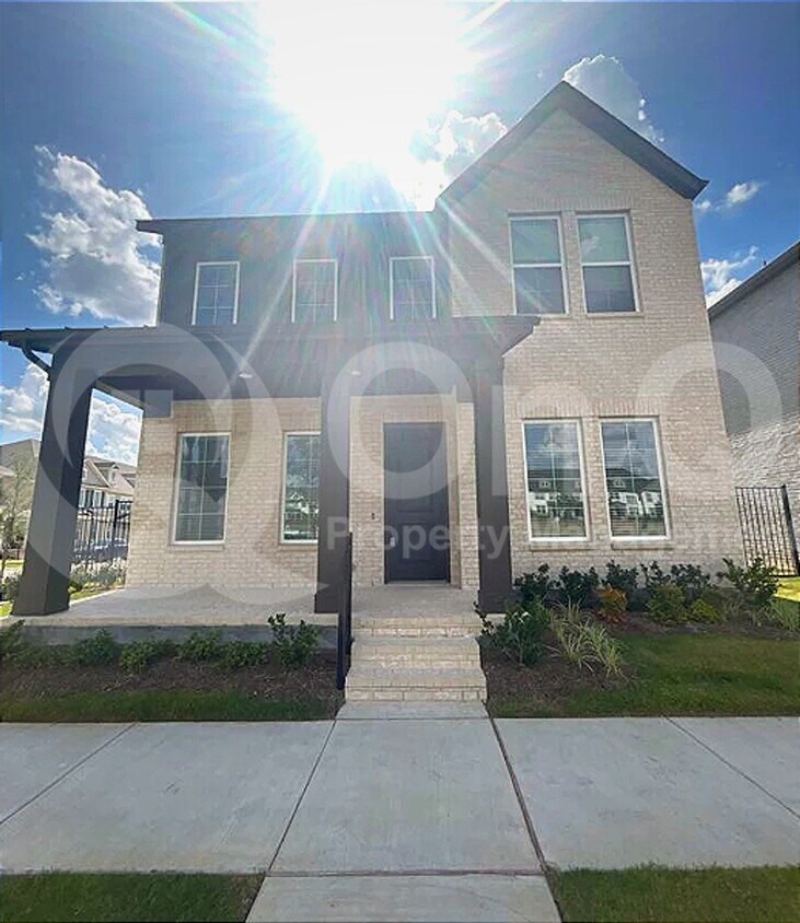 Foto principal - 8805 Bailey St