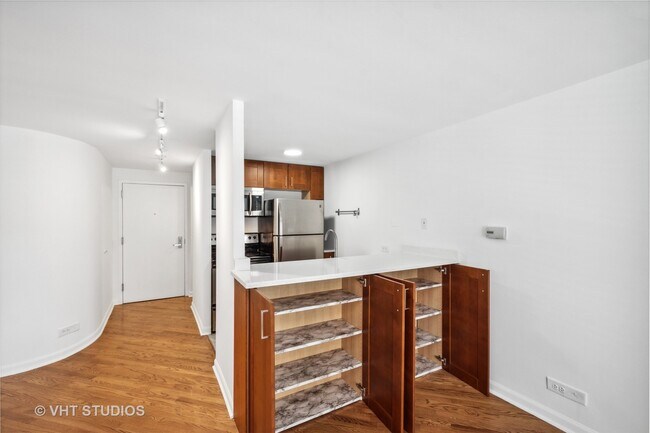 Foto del edificio - 1221 N Dearborn St