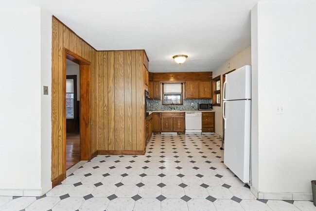 Foto del edificio - 647 E 3rd St