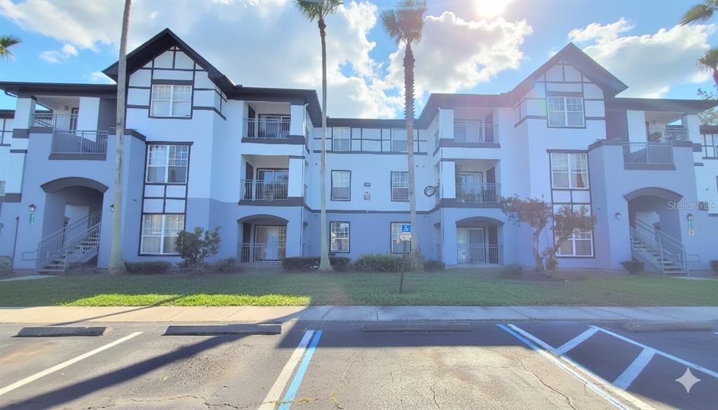 Primary Photo - 3700 Castle Pines Ln