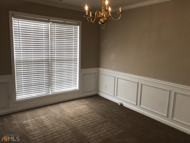 Foto del edificio - 1228 Melrose Forest Ct SE