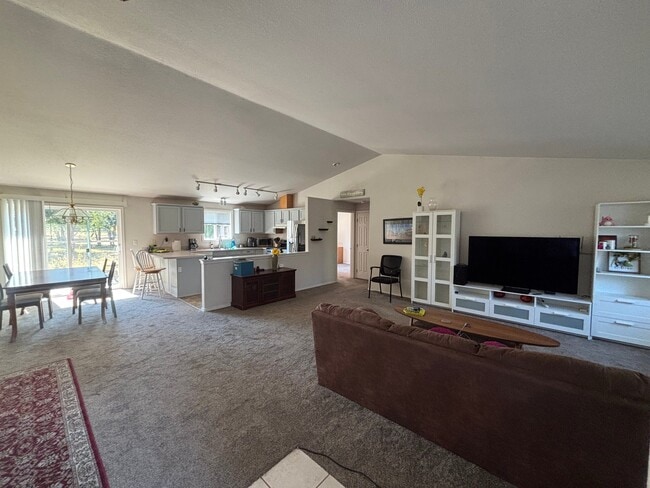 Building Photo - 4309 Montclair Dr SE