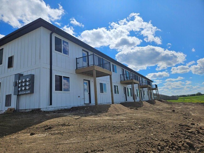 Foto del edificio - SunHill Lake Norden