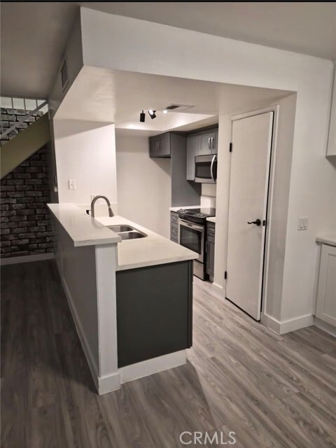 Foto del edificio - 1301 W 8th St