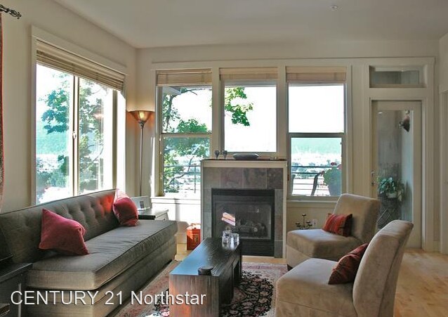 Building Photo - 3 br, 2.5 bath House - 3129 N. Willamette ...