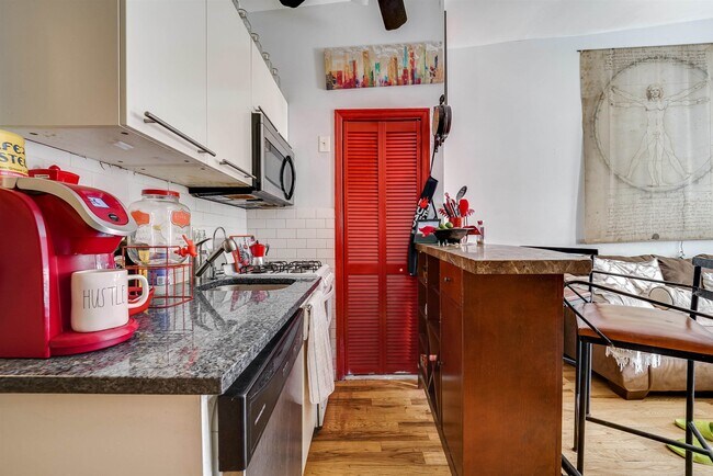 Foto del edificio - 242 South St