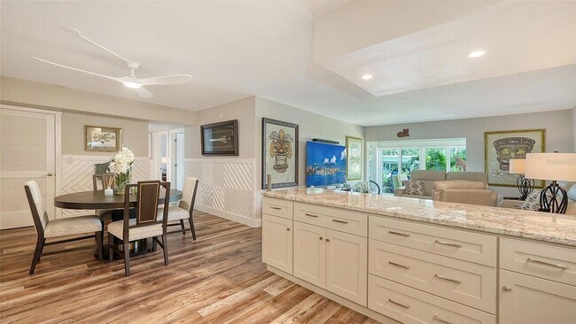 Foto del edificio - 199 Whispering Sands Dr