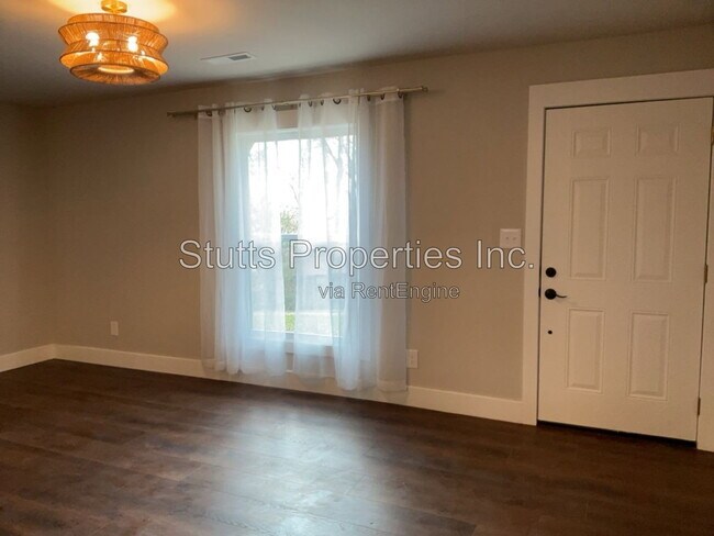 Foto del edificio - 645 Rivermont Rd
