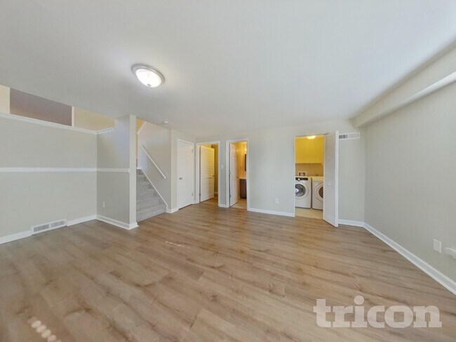 Foto del edificio - 1228 N Chelton Rd