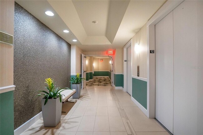 Foto del edificio - 322 E Central Blvd