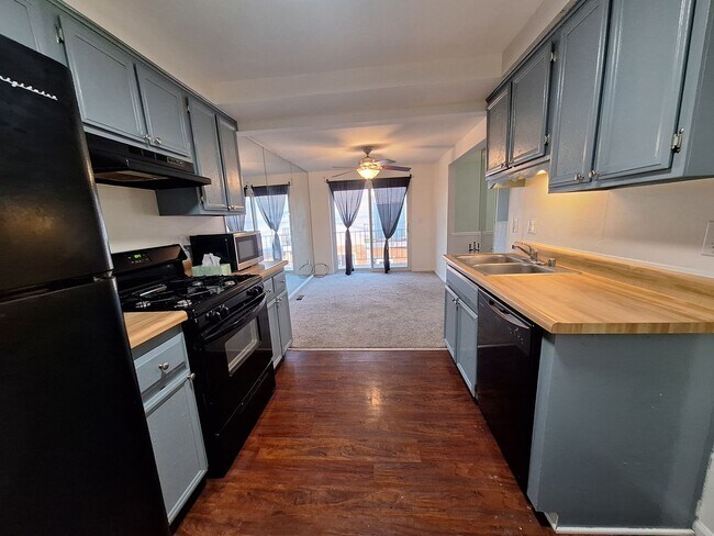 Foto del edificio - Charming Chesterfield Townhouse