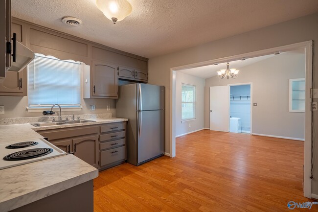 Foto del edificio - 912 Mountain Gap Rd SE