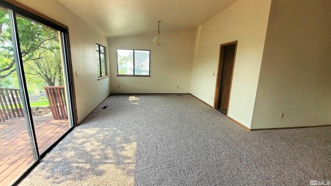 Building Photo - 3060 Comstock Dr