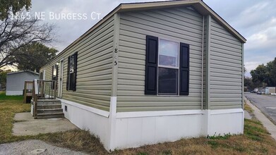 Building Photo - 1845 NE Burgess Ct