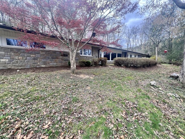 Building Photo - 5085 Mt Zion Rd
