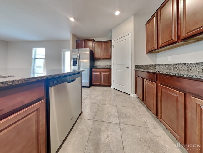 Foto del edificio - 12710 Hampton Hill Dr