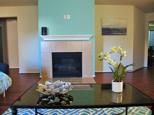 Building Photo - 3006 Thicket Path Way