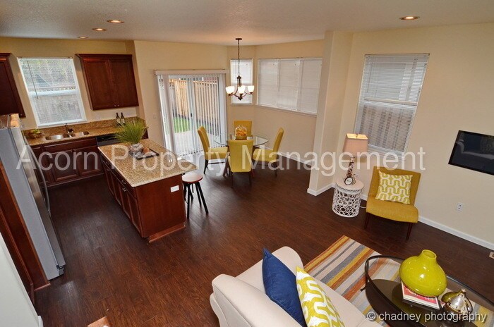 Foto principal - 146 NE 43rd Ave