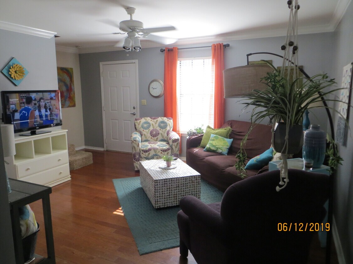 Primary Photo - 2616 Kantz Dr